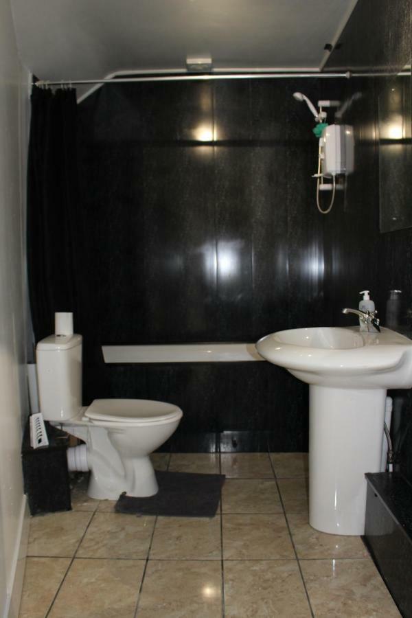 Napier Town House - Self Catering - Guesthouse Style - Twin And Double Rooms Workington Buitenkant foto